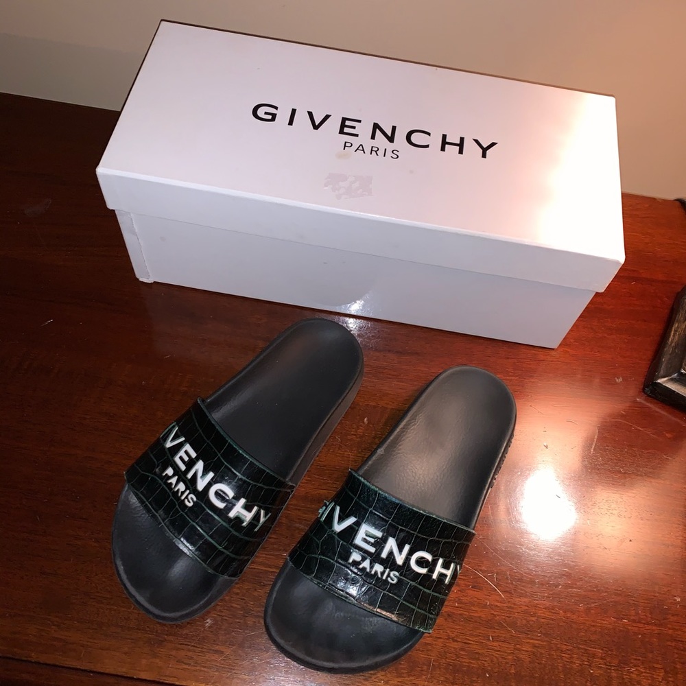 Givenchy Paris slides